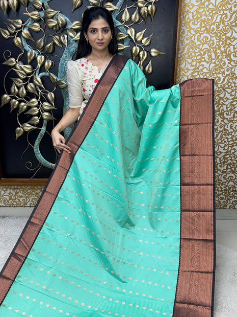 Vaira Oosi  Coffee Brown Border