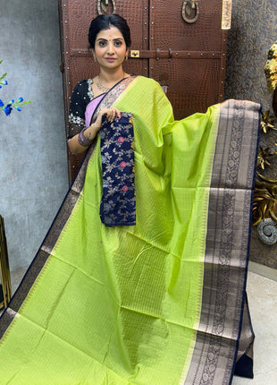 Chiniya Silk with 2 Blouses Contrast Blouse with Banarasi Blouse