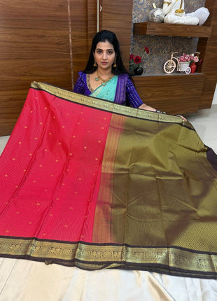 Vintage Vaira Oosi Coffee Brown Border