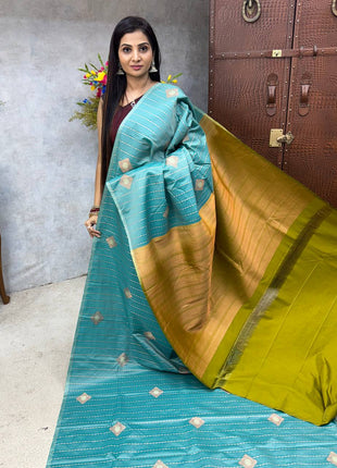 Border Less Vaira Oosi