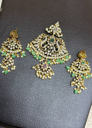 Dollar With Earring
