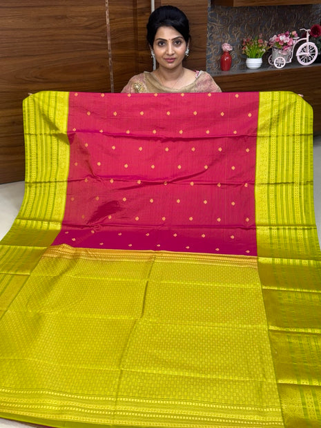 Vaira Oosi Gold Zari