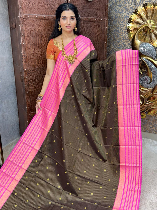 Vaira Oosi Golden Zari