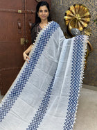 Linen with Pom Pom
