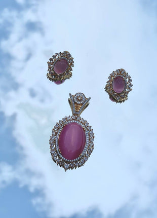 Pendant with Stud