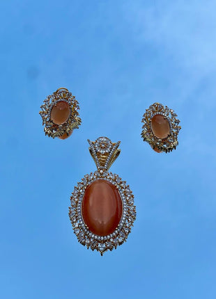 Pendant with Stud