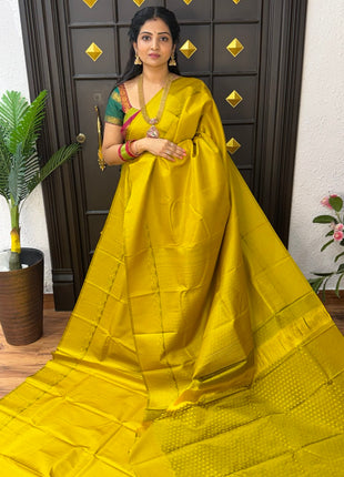 Premium Kanchi Gold Zari