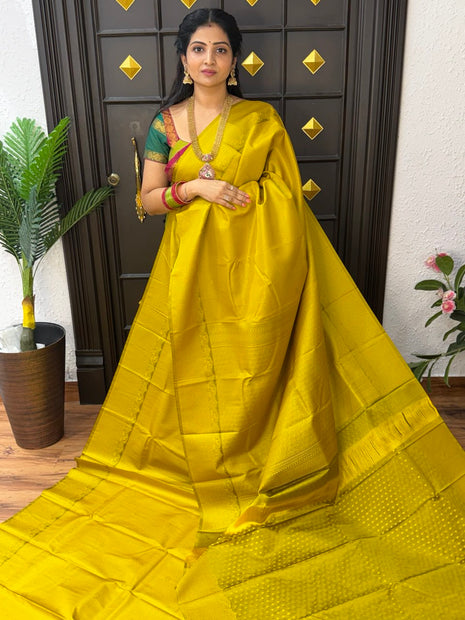 Premium Kanchi Gold Zari