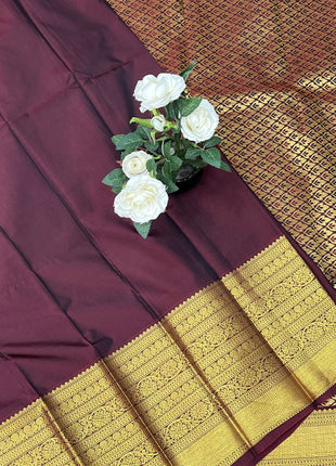 Vaira Oosi Golden Zari