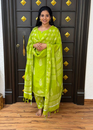 Bagur Cotton Suit (Unstitched)