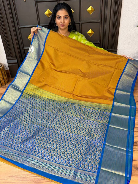 Vaira Oosi Gold Zari