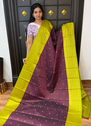 Vaira Oosi Gold Zari