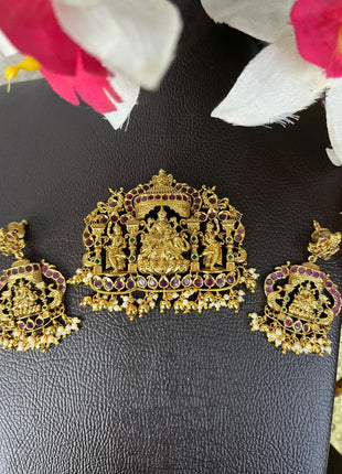 Dollar With Earring