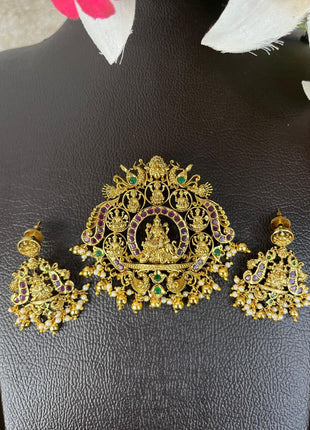 Dollar With Earring