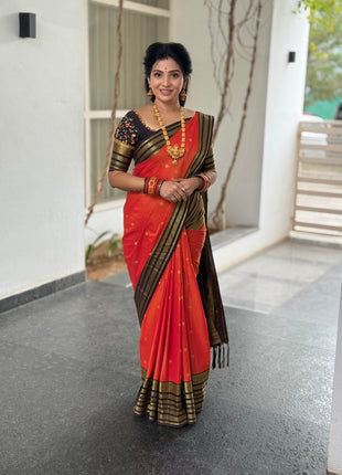 Vaira Oosi Golden Zari With Coffee Brown Border