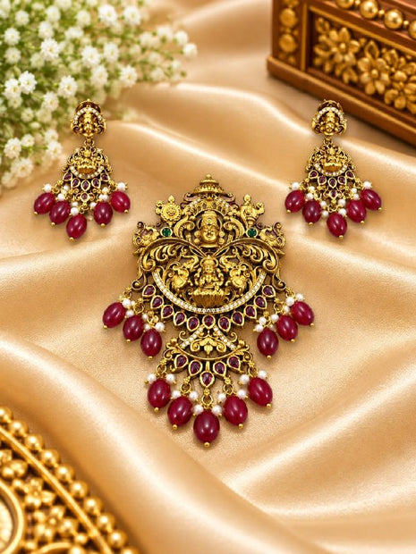 Dollar With Earring
