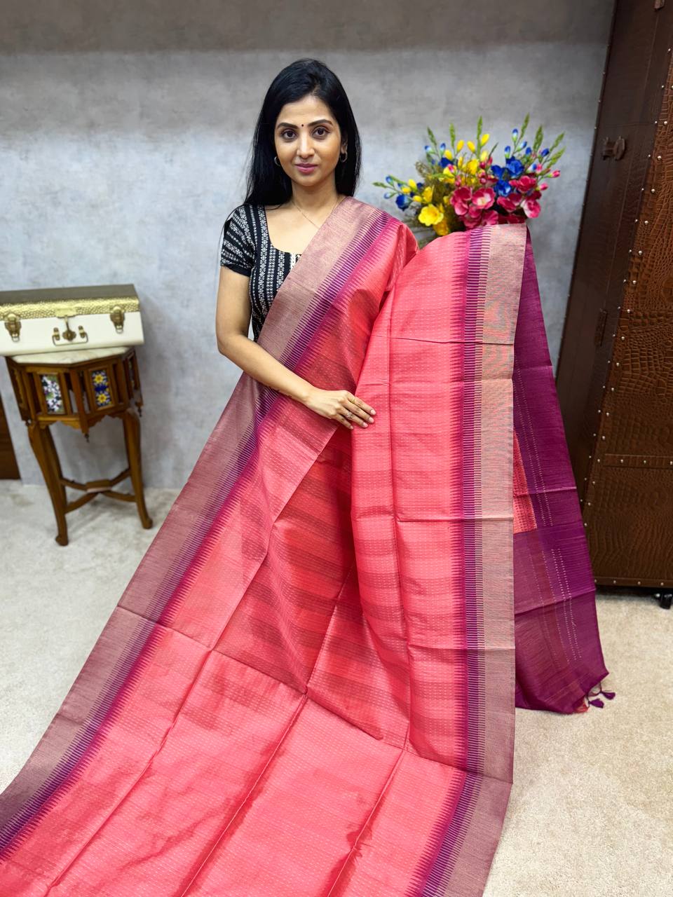 Buy Red Sarees for Women by MF Online | Ajio.com