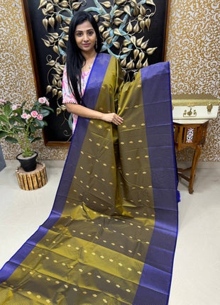 Vaira Oosi Golden Zari