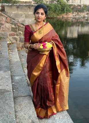 Vaira Oosi Golden Zari