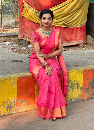 Vaira Oosi Gold Zari