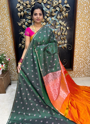 Border Less Vaira Oosi Silver Zari