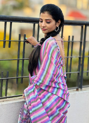 Linen with Pom Pom