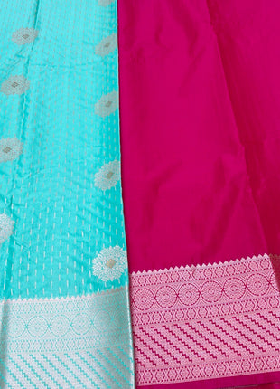 Kanchi Silk Silver Zari