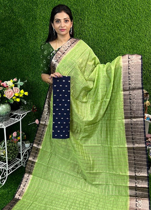 Chiniya Silk with 2 Blouses Contrast Blouse with Banarasi Blouse