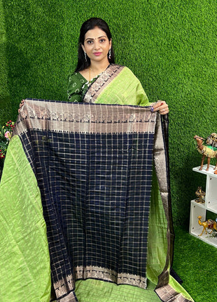Chiniya Silk with 2 Blouses Contrast Blouse with Banarasi Blouse