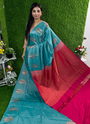 Border Less Vaira Oosi