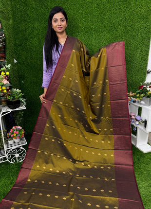 Vaira Oosi Golden Zari