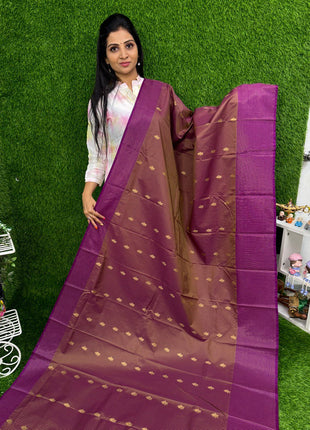 Vaira Oosi Golden Zari