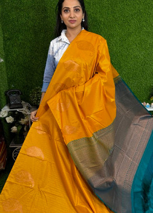 Border Less Vaira Oosi
