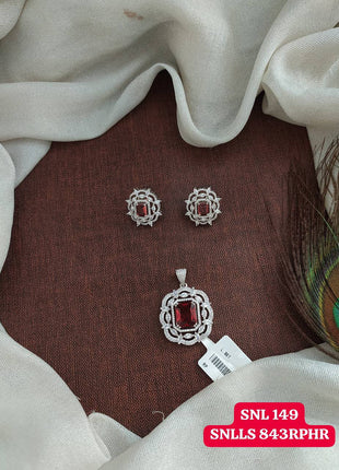 Pendant with Stud