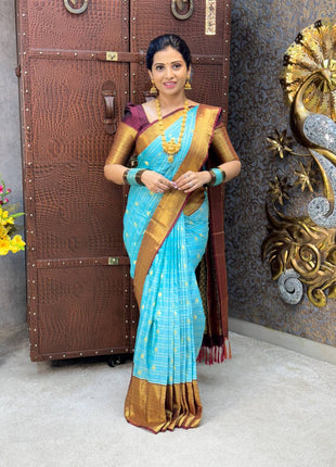 Vaira Oosi Golden Zari