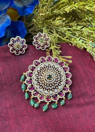 Stone Dollar With Earring