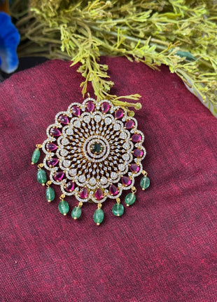 Stone Dollar With Earring