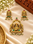 Dollar With Earring