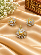 Stone Dollar With Earring
