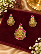 Dollar With Earring