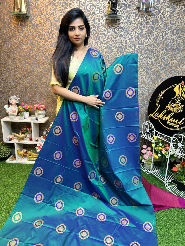 Border Less Kanchi Silk Lakshmi Boutique